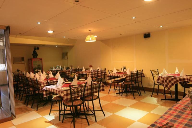 Hotel Sri Nanak Continental Delhi  Restaurant photo